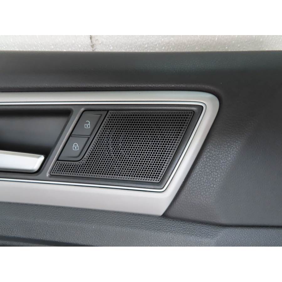 2019 Volkswagen Atlas Front door tweeter location