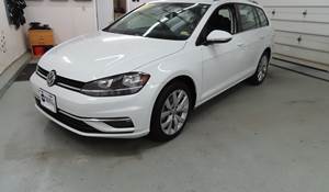 2017 Volkswagen Golf Sportwagen Exterior