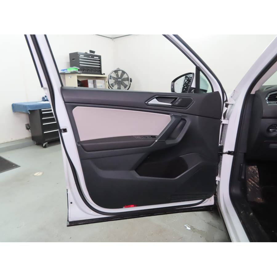 2021 Volkswagen Tiguan Front door speaker location