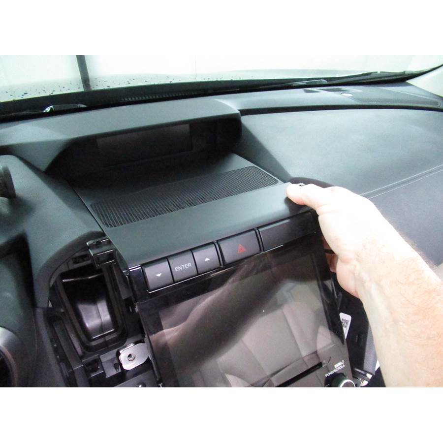 2020 Subaru Ascent Center dash speaker location