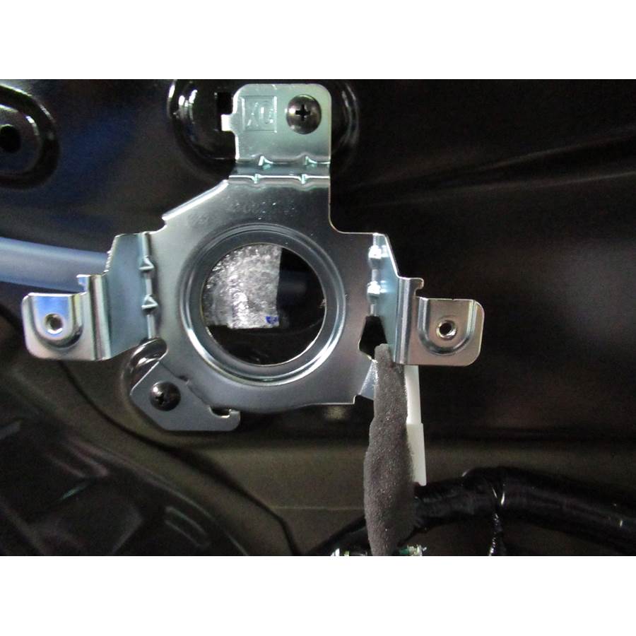 2022 Subaru Ascent Mid-rear speaker removed