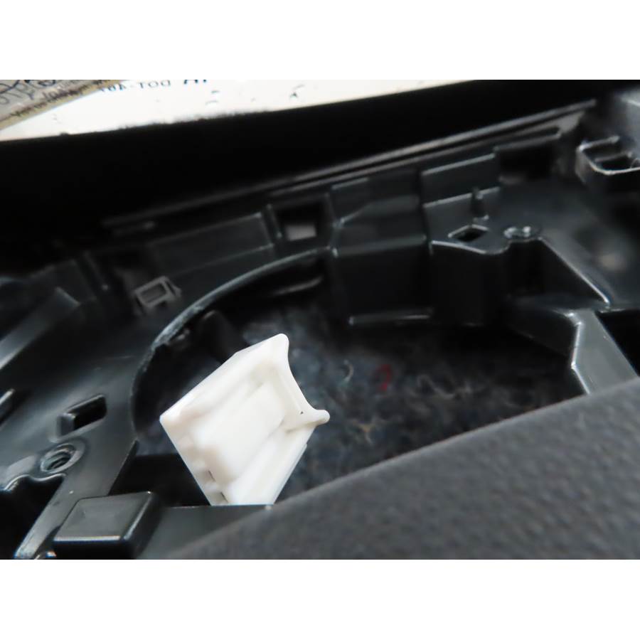 2024 Subaru Crosstrek Dash speaker removed