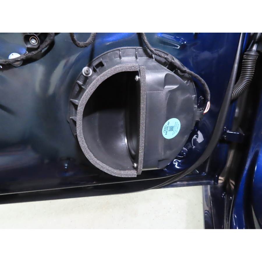 2020 Audi A4 Front door woofer