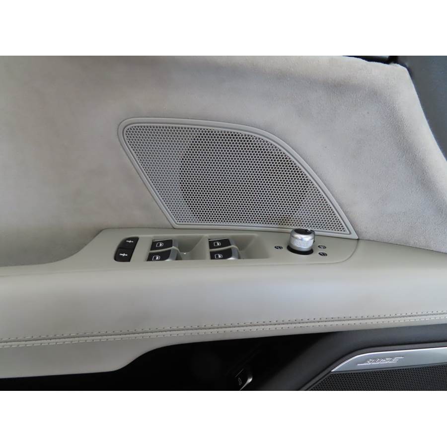 2018 Audi S7 Front door midrange location