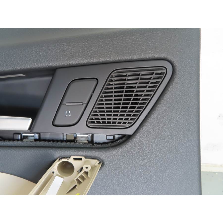 2023 Audi Q5 Rear door tweeter location