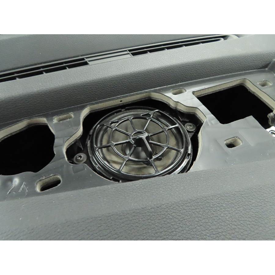 2022 Audi Q7 Center dash speaker