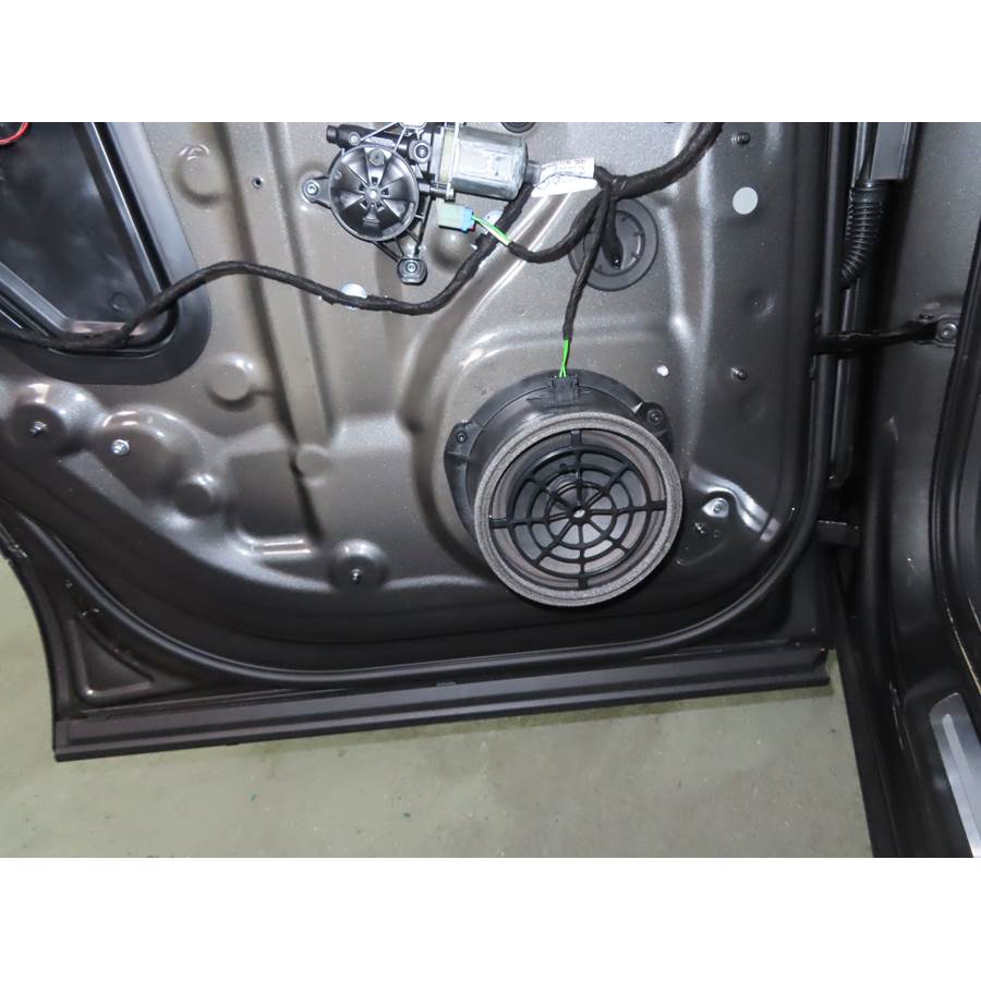 2022 Audi Q7 Rear door speaker