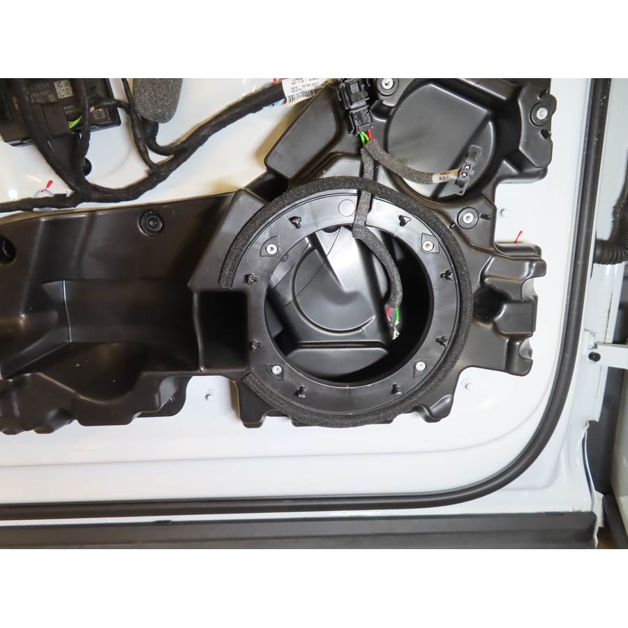 2019 Audi Q7 Front door woofer removed