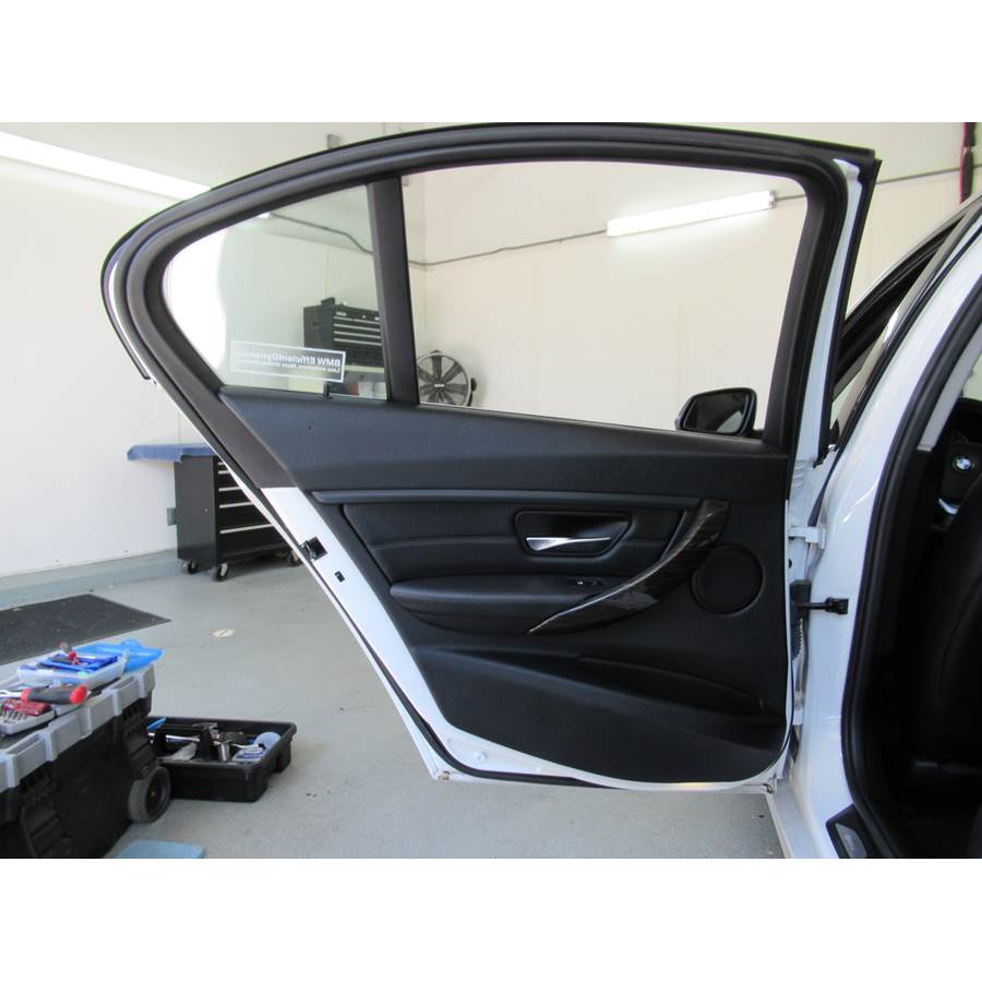 2014 BMW 3 Series Rear door speaker location