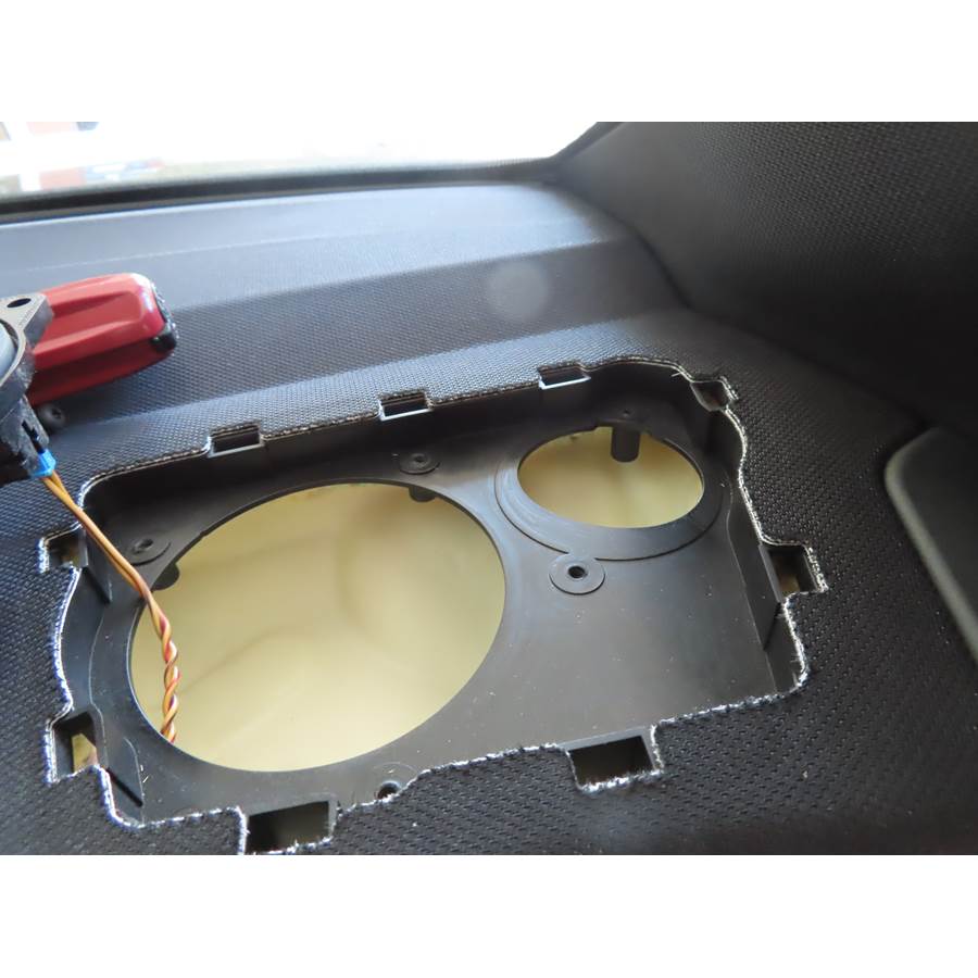 2013 BMW 3 Series Rear deck speaker removed