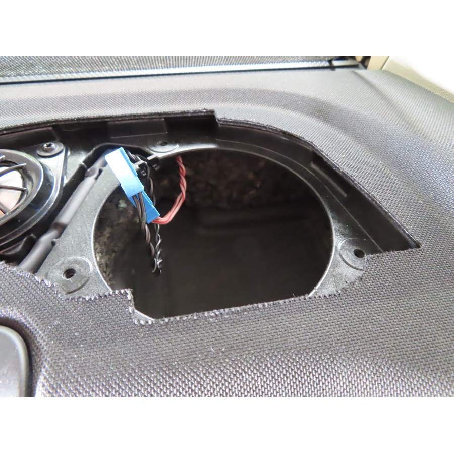 2021 BMW 7 Series Rear deck speaker removed