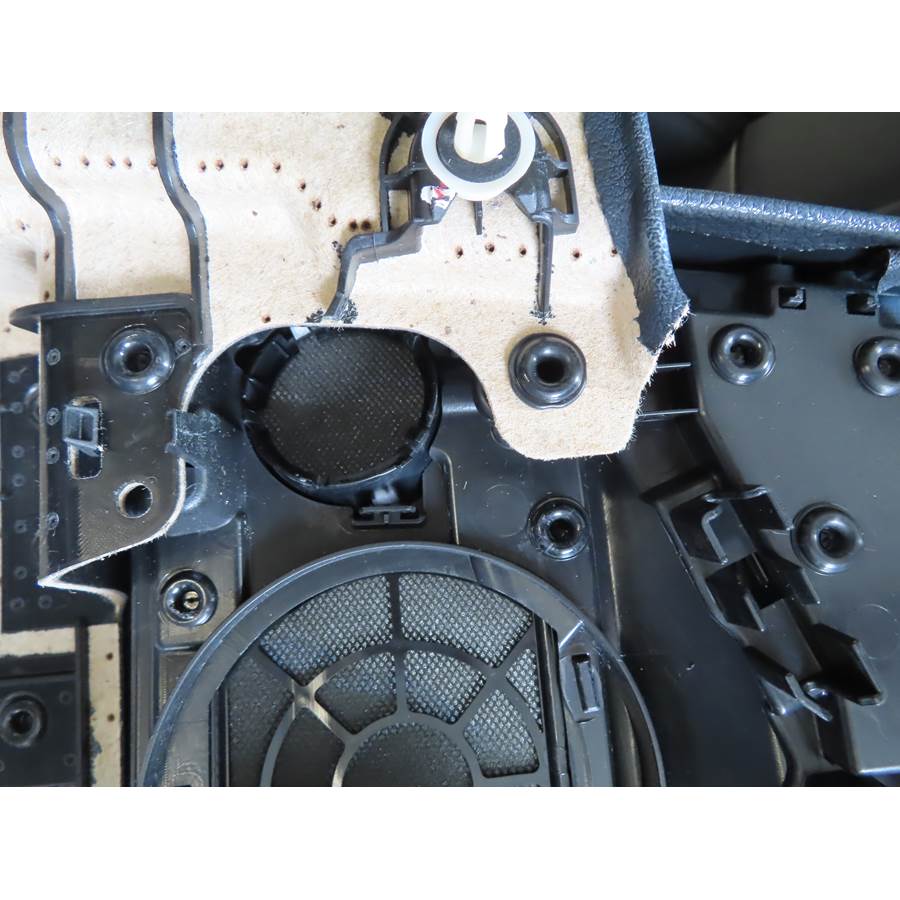 2021 BMW 7 Series Rear door tweeter removed