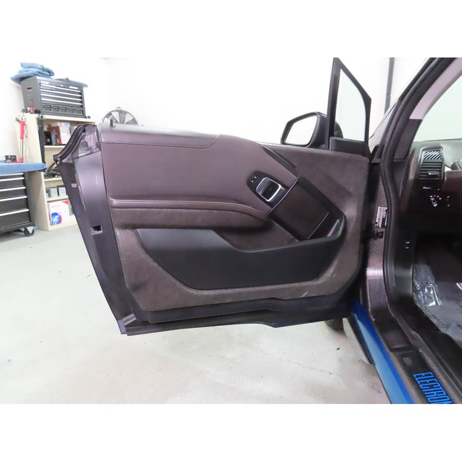 2021 BMW i3 Front door speaker location