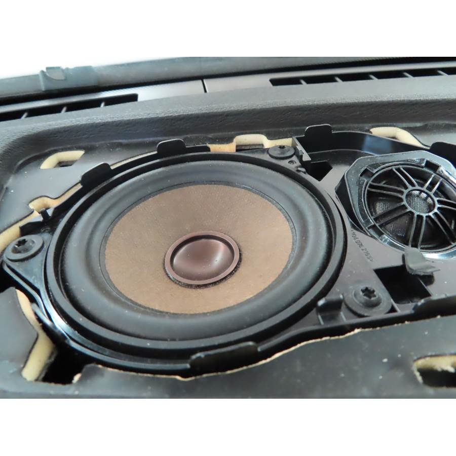 2016 BMW X4 Center dash speaker