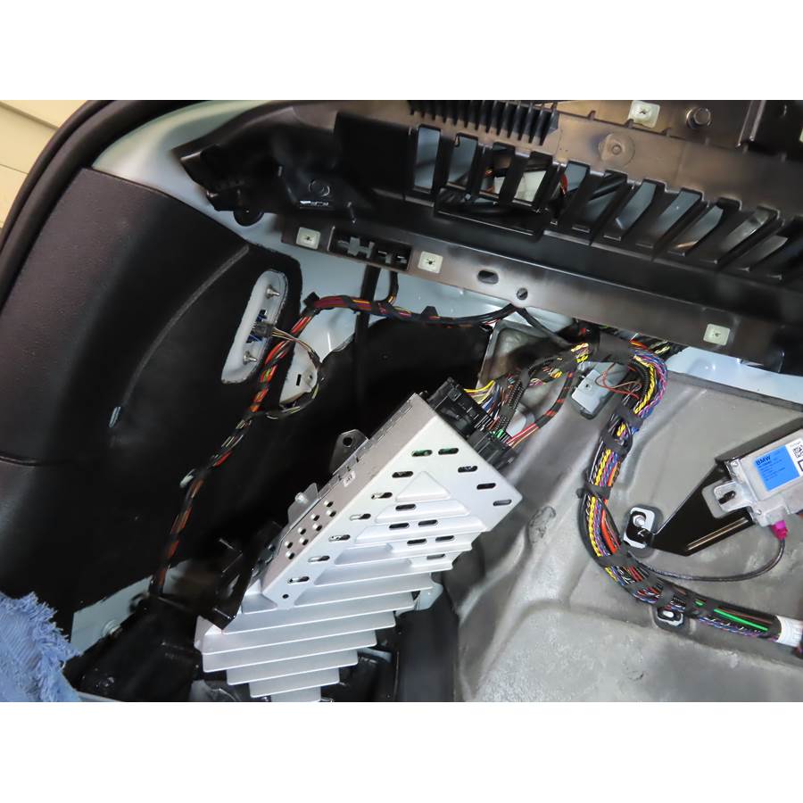2015 BMW X6 Factory amplifier