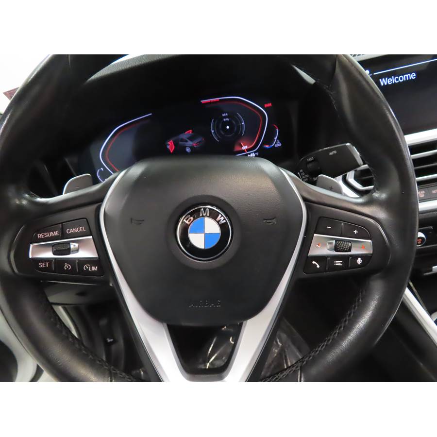 2022 BMW 3 Series Steering wheel audio controls