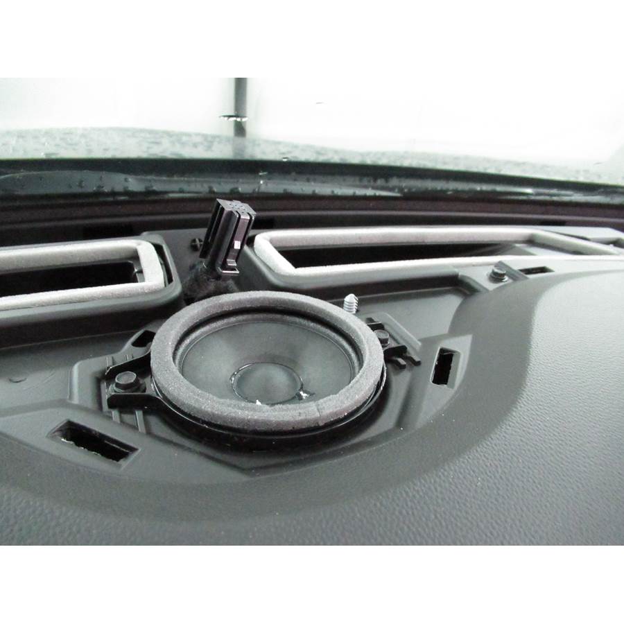 2024 Buick Enclave Center dash speaker