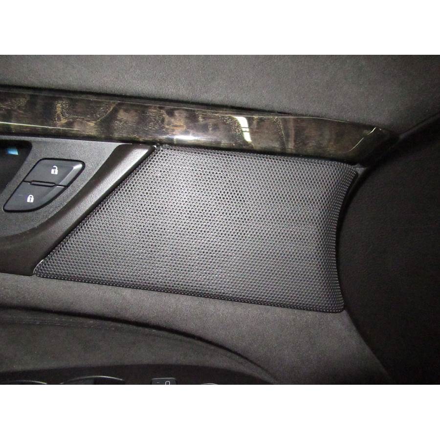 2016 Cadillac Escalade Front door midrange location