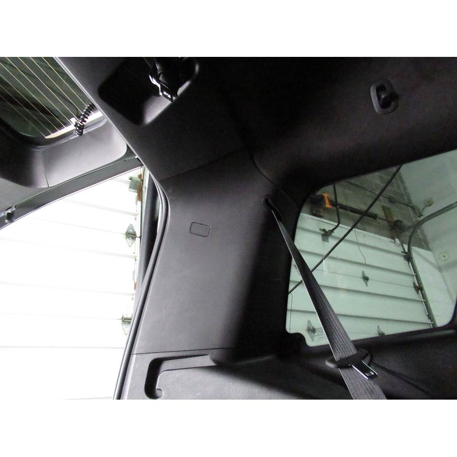 2016 Cadillac Escalade Rear pillar speaker location
