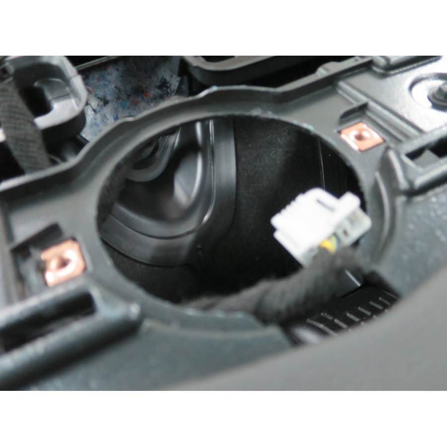 2023 Cadillac XT5 Center dash speaker removed