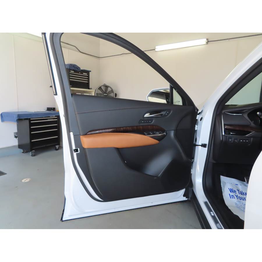 2021 Cadillac XT4 Front door speaker location