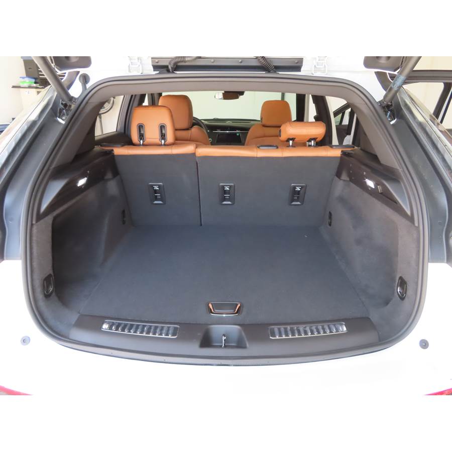 2021 Cadillac XT4 Cargo space