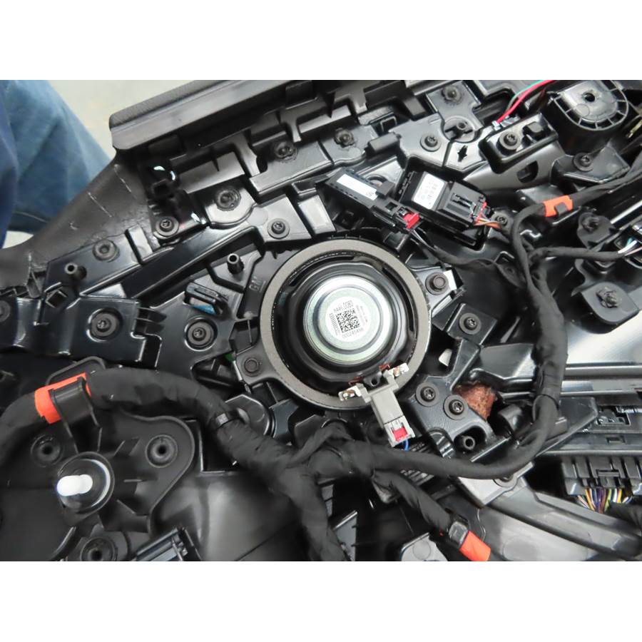 2022 Cadillac CT5 Front door midrange