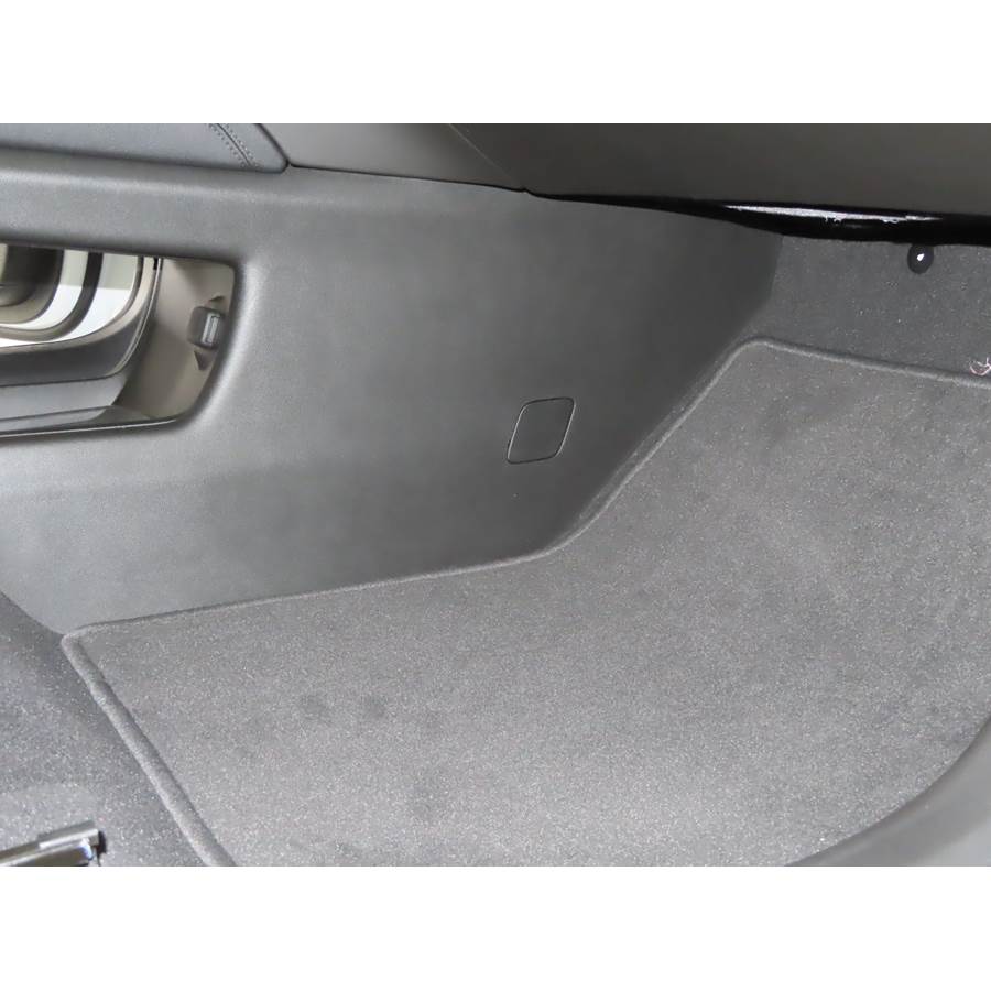2025 Cadillac XT6 Factory amplifier location