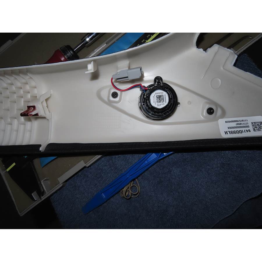 2021 Cadillac XT6 Front pillar speaker