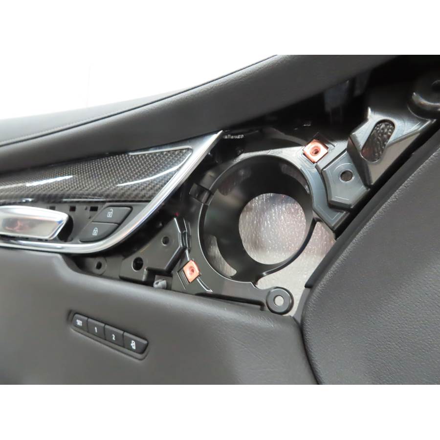 2022 Cadillac XT6 Front door midrange removed