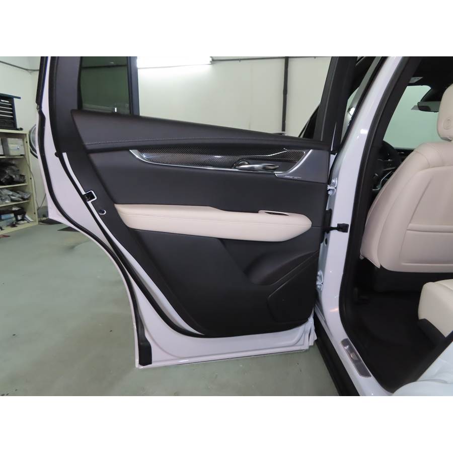 2021 Cadillac XT6 Rear door speaker location