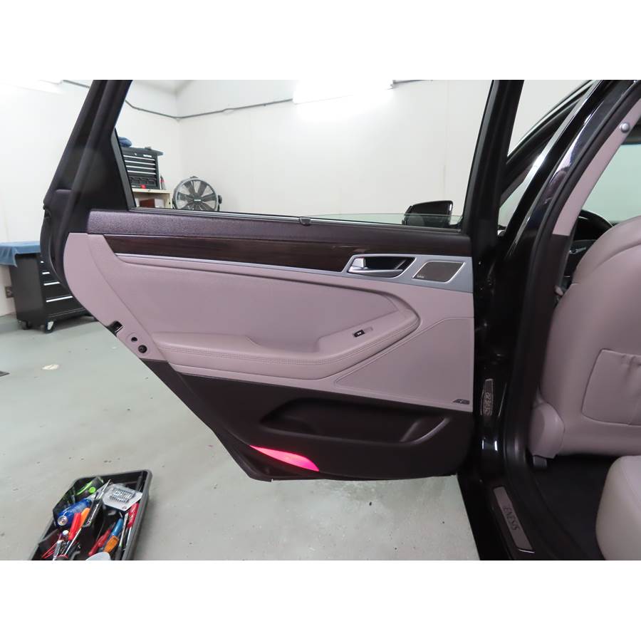 2015 Hyundai Genesis Rear door speaker location