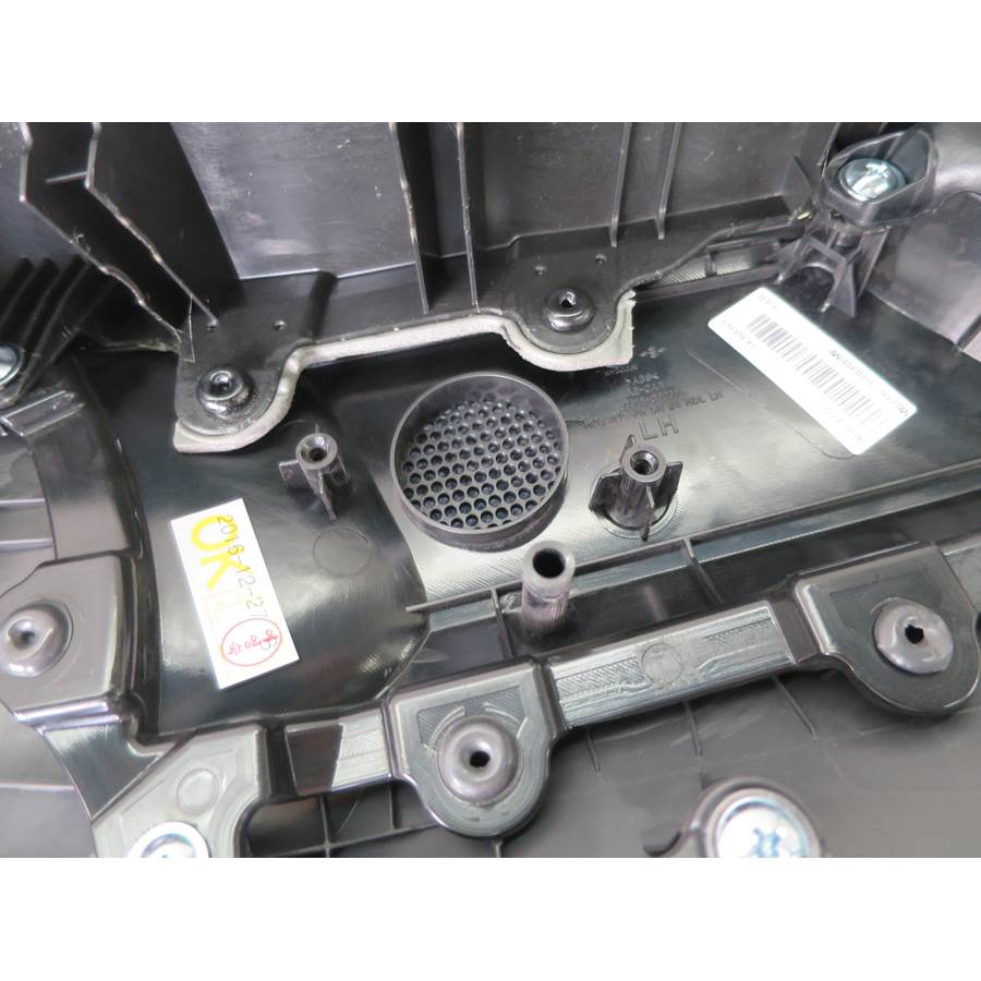 2018 Hyundai Ioniq Hybrid Front door tweeter removed