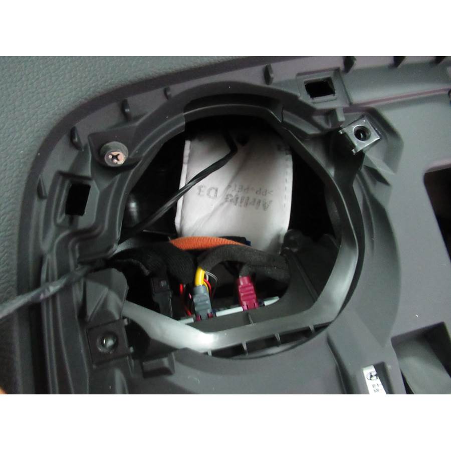 2021 Hyundai Santa Fe Center dash speaker removed