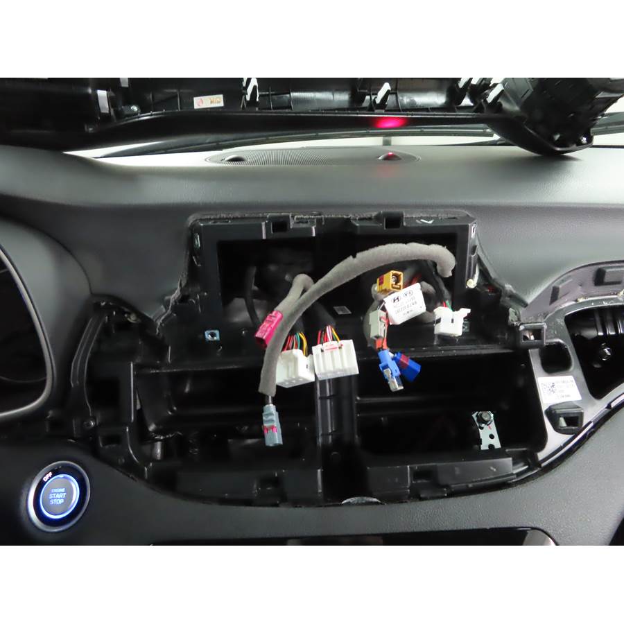 2019 Hyundai Tucson Factory radio removed