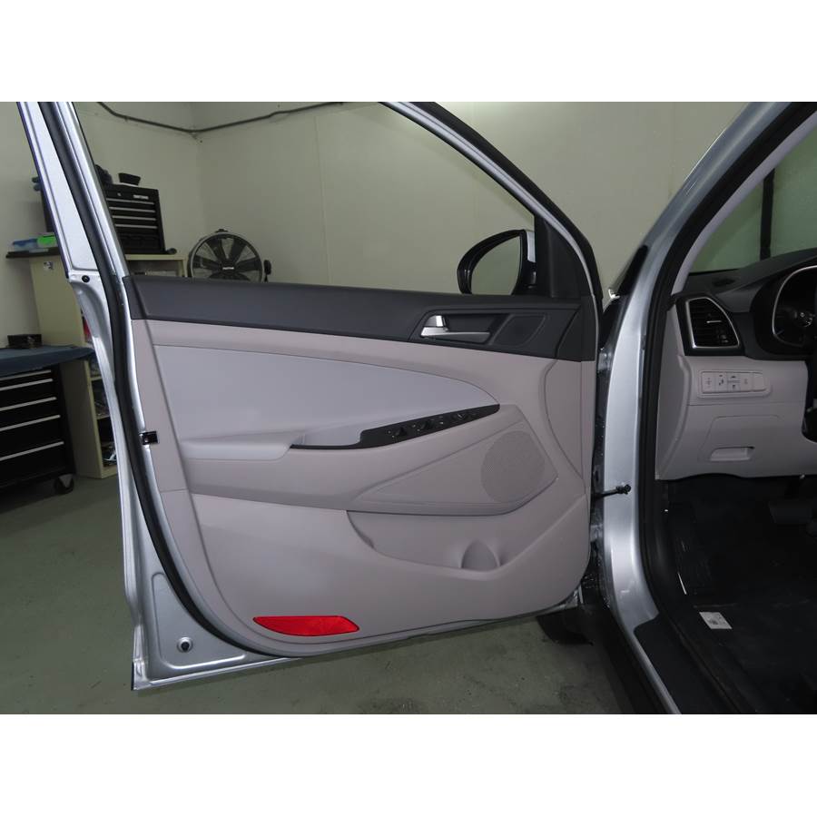 2020 Hyundai Tucson Front door speaker location
