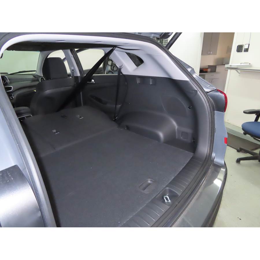 2020 Hyundai Tucson Far-rear side speaker location