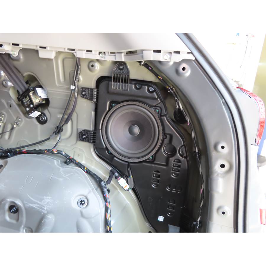 2020 Hyundai Tucson Far-rear side speaker