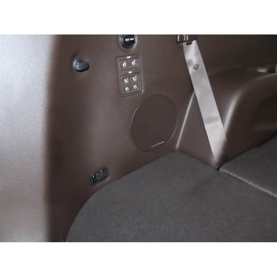 2023 Hyundai Palisade Far-rear side speaker location