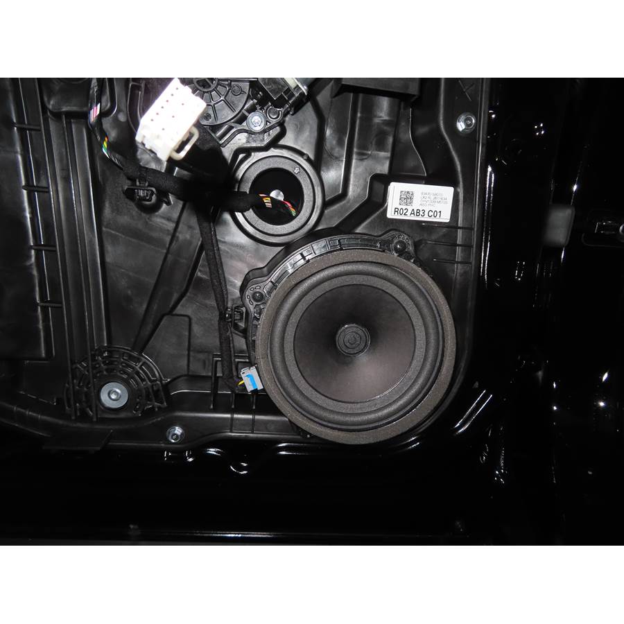 2023 Hyundai Palisade Rear door woofer