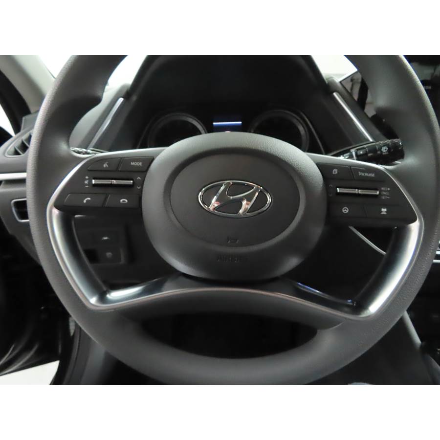 2025 Hyundai Sonata Steering wheel audio controls