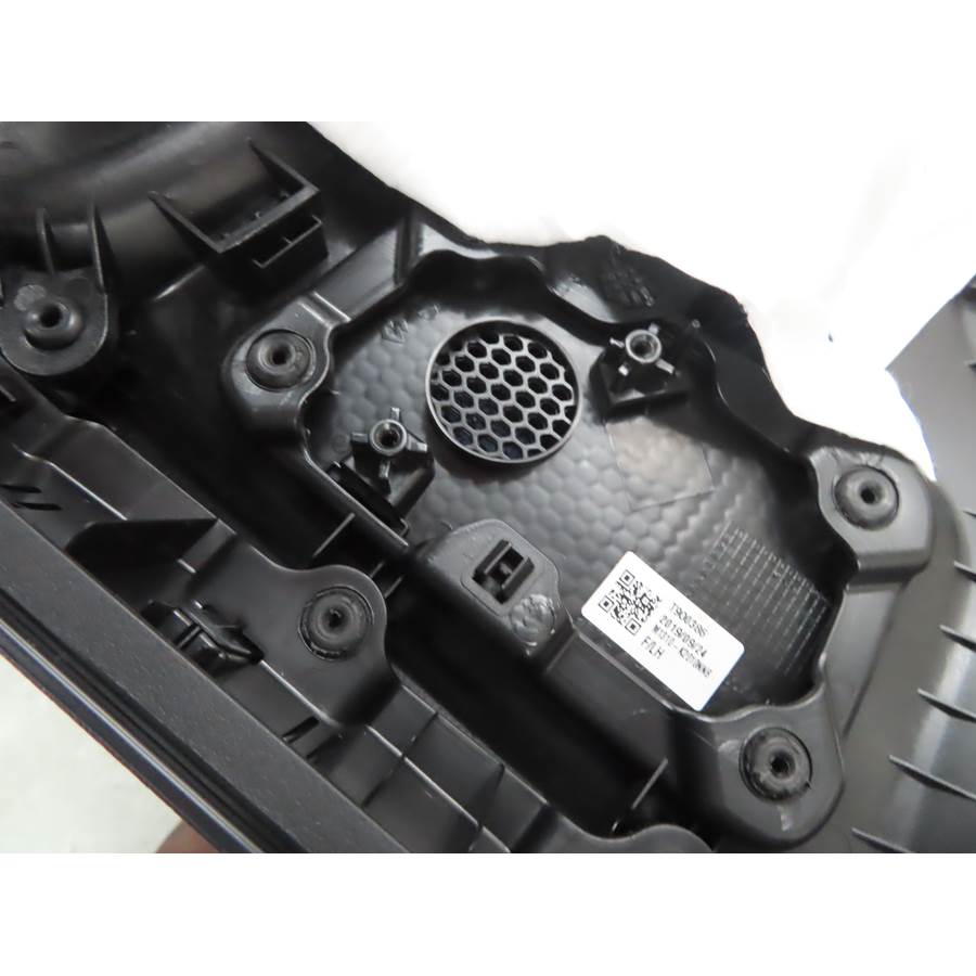 2025 Hyundai Venue Front door tweeter removed