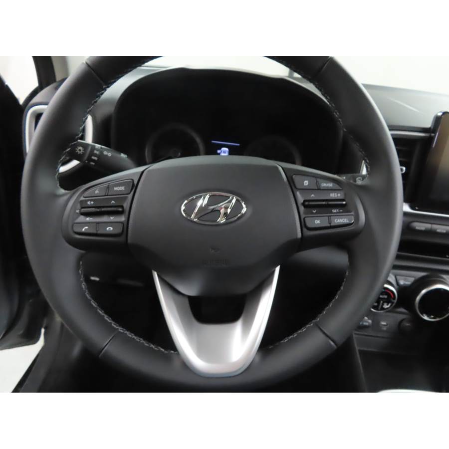 2024 Hyundai Venue Steering wheel audio controls