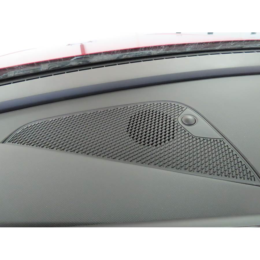 2021 Hyundai Elantra Center dash speaker location