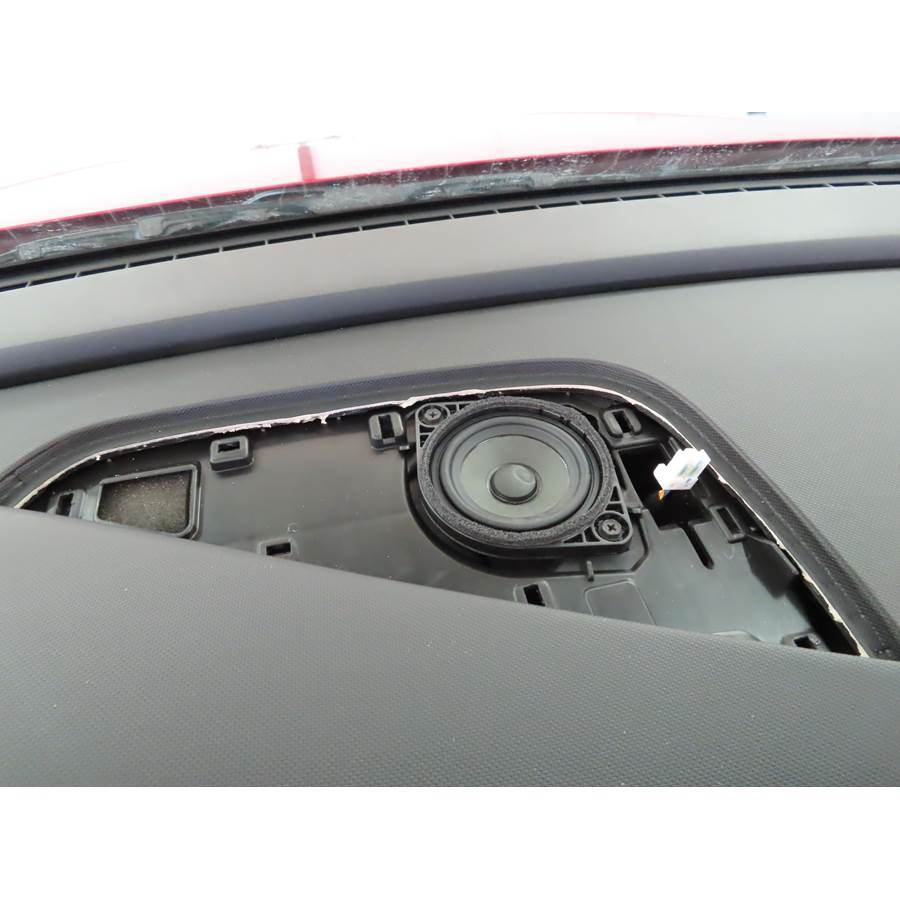 2021 Hyundai Elantra Center dash speaker