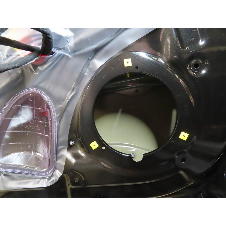 2022 Hyundai IONIQ 5 Front door woofer removed
