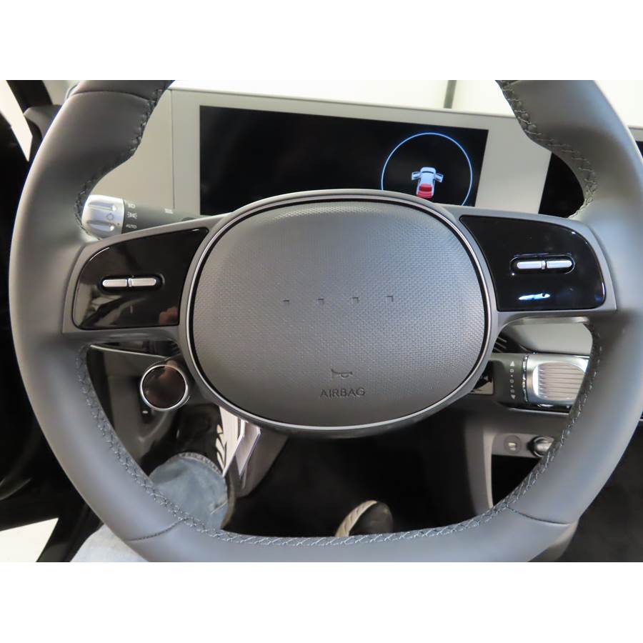 2023 Hyundai IONIQ 5 Steering wheel audio controls