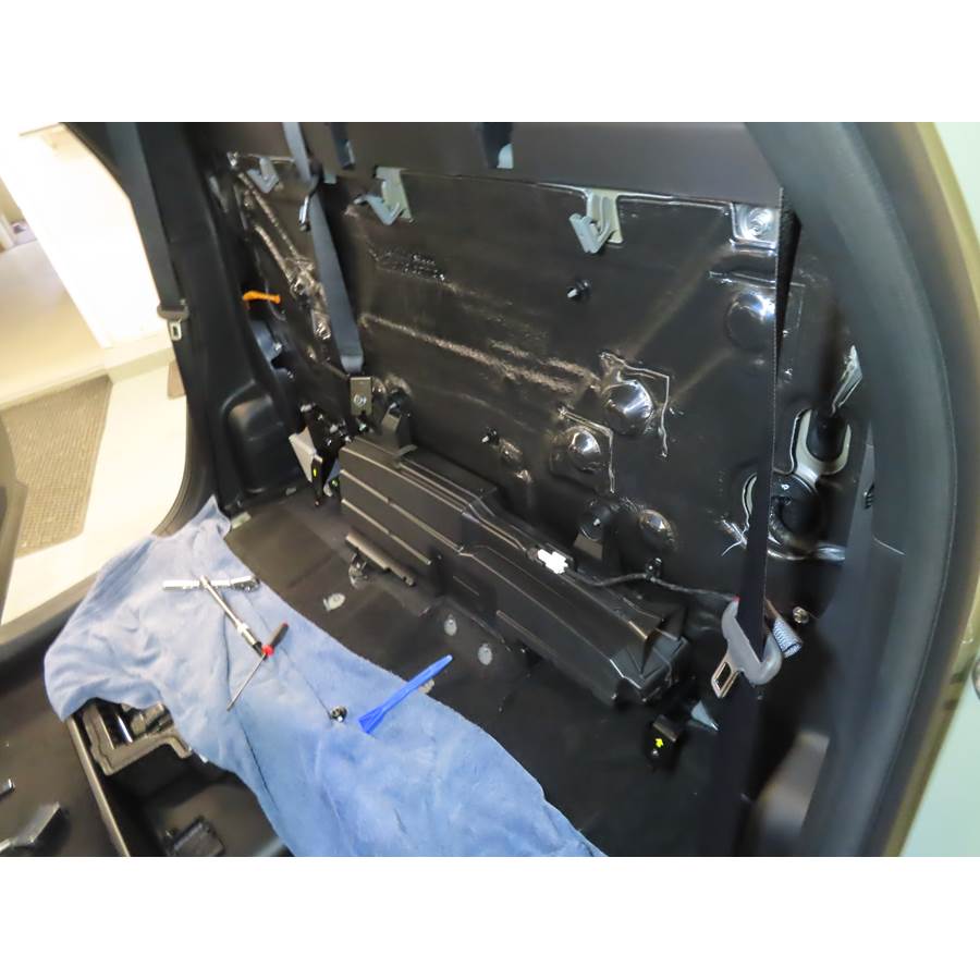2025 Hyundai Santa Cruz Rear cab speaker location
