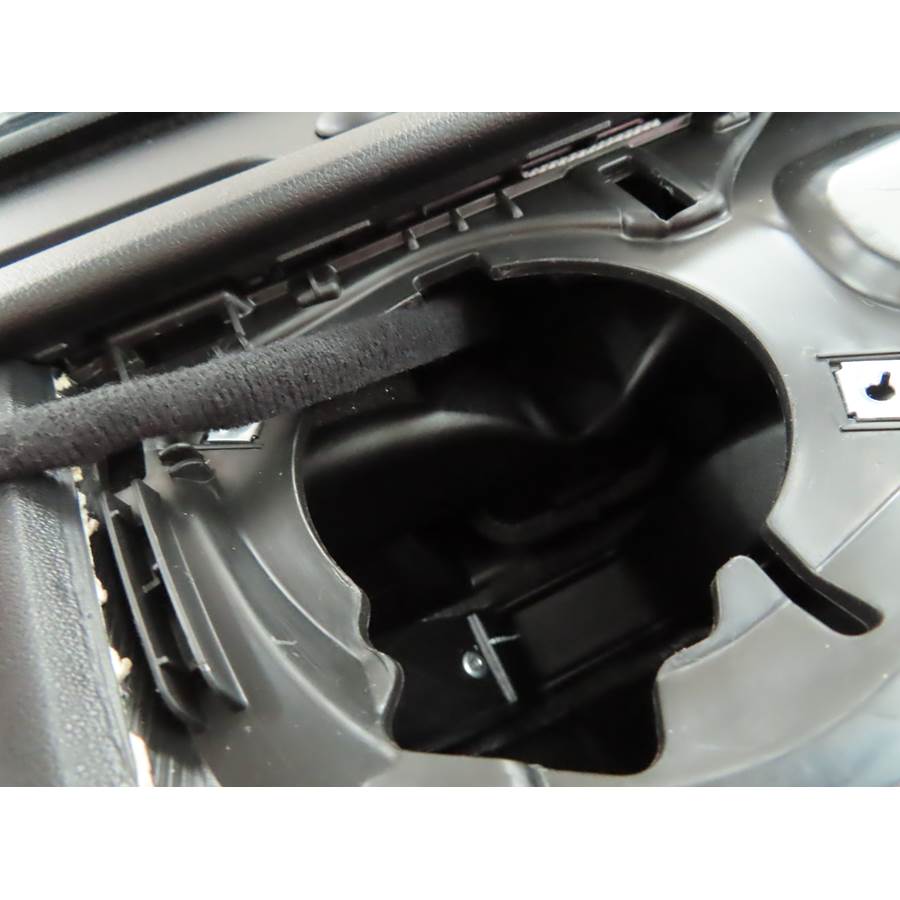 2024 Hyundai Tucson Center dash speaker removed