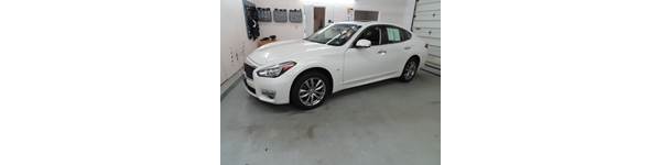 Infiniti Q70